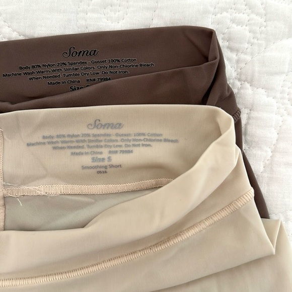 SOMA Smoothing Shorts Size Small S LOT Bundle Light Shapewear Smooth No Dig - Picture 2 of 3